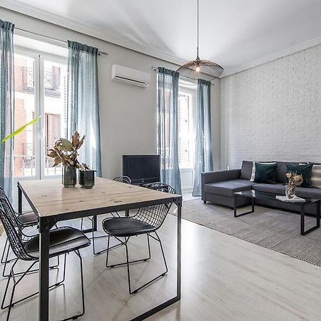 Plaza De Cibeles Apartment Madrid Exterior photo