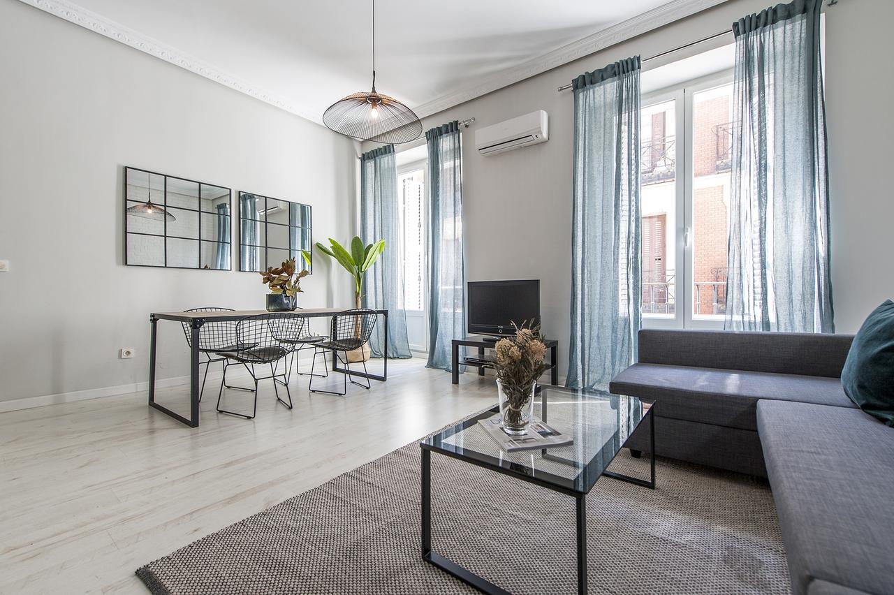 Plaza De Cibeles Apartment Madrid Exterior photo